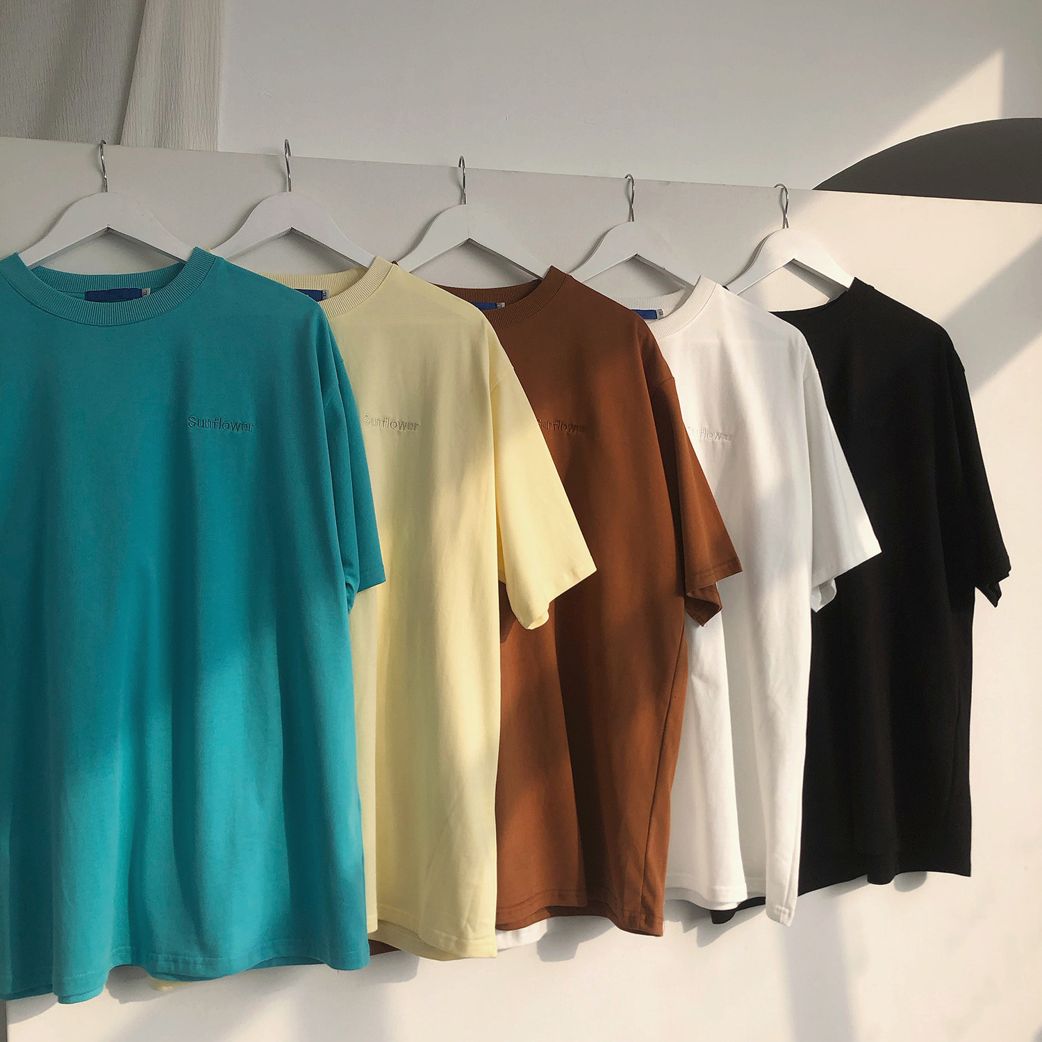 19studio Korean version of the embroidery cotton trend casual top couple round neck wild loose short-sleeved t-shirt men and women