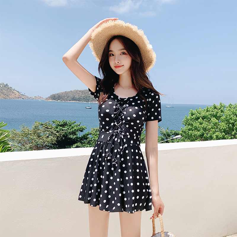 2021 new swimwear women conservative with conservative flat corner skirt-style cover slim fit to gather sexy wave points