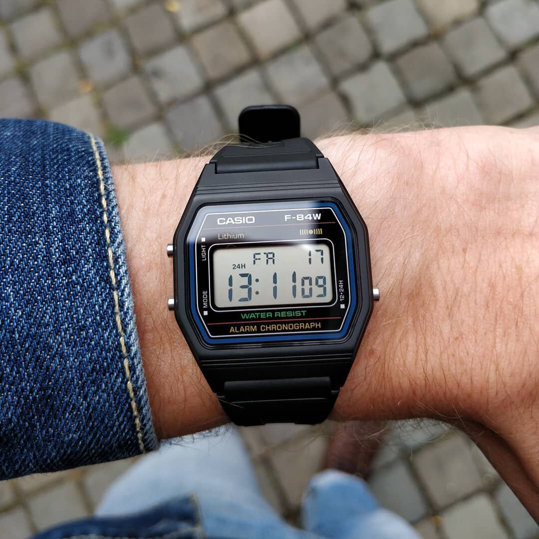 casio f84 w