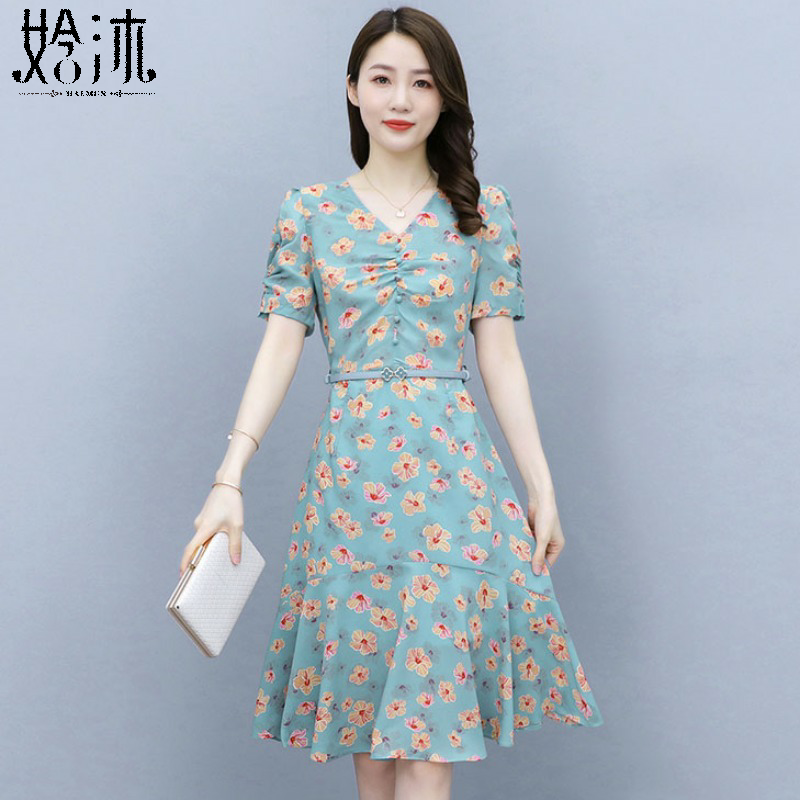 2022 Summer new printed fish tail foreign fashion Fashion Temperament Cashew Slim Mid-Length Version Princess Dresses Dress