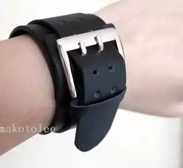 Браслет из коровьей кожи, панк, фуксия, длина регулируемая 20 см, ширина 1–1,3 см, унисекс