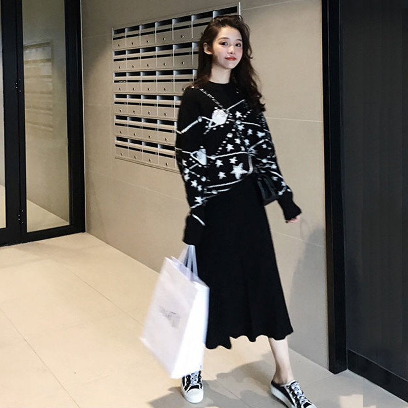 Hong Kong Tide Cards Loose Knit Sweater Two Sets Women 2022 Spring New Women Dress Fashion Half Body Dress Suit