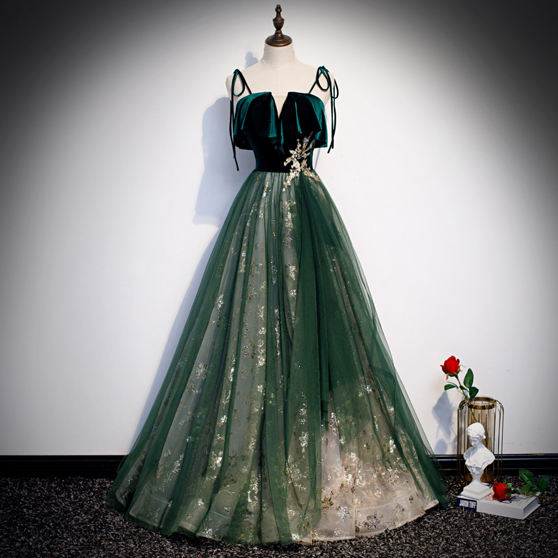 Green summer evening dress for princess, long skirt Green summer evening dress for princess, long skirt