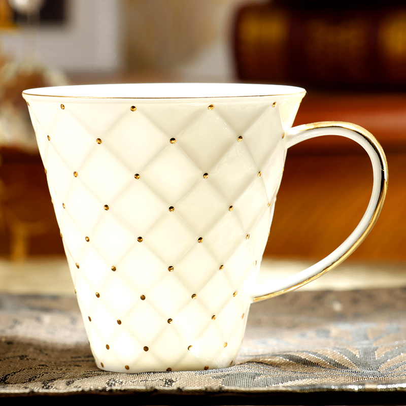 European creative move cups ceramic ceramic keller with cover keller cup water