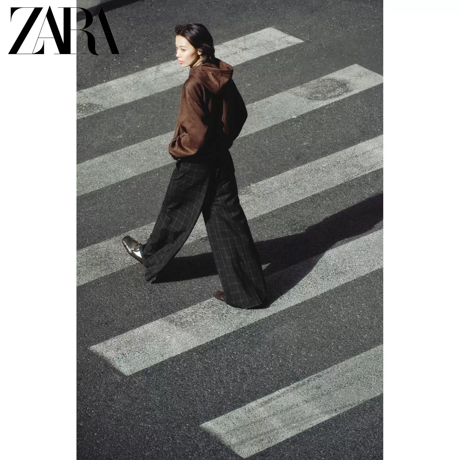 Женский замшевый текстурированный бомбер с капюшоном зимняя новинка ZARA 2025 6318801 700