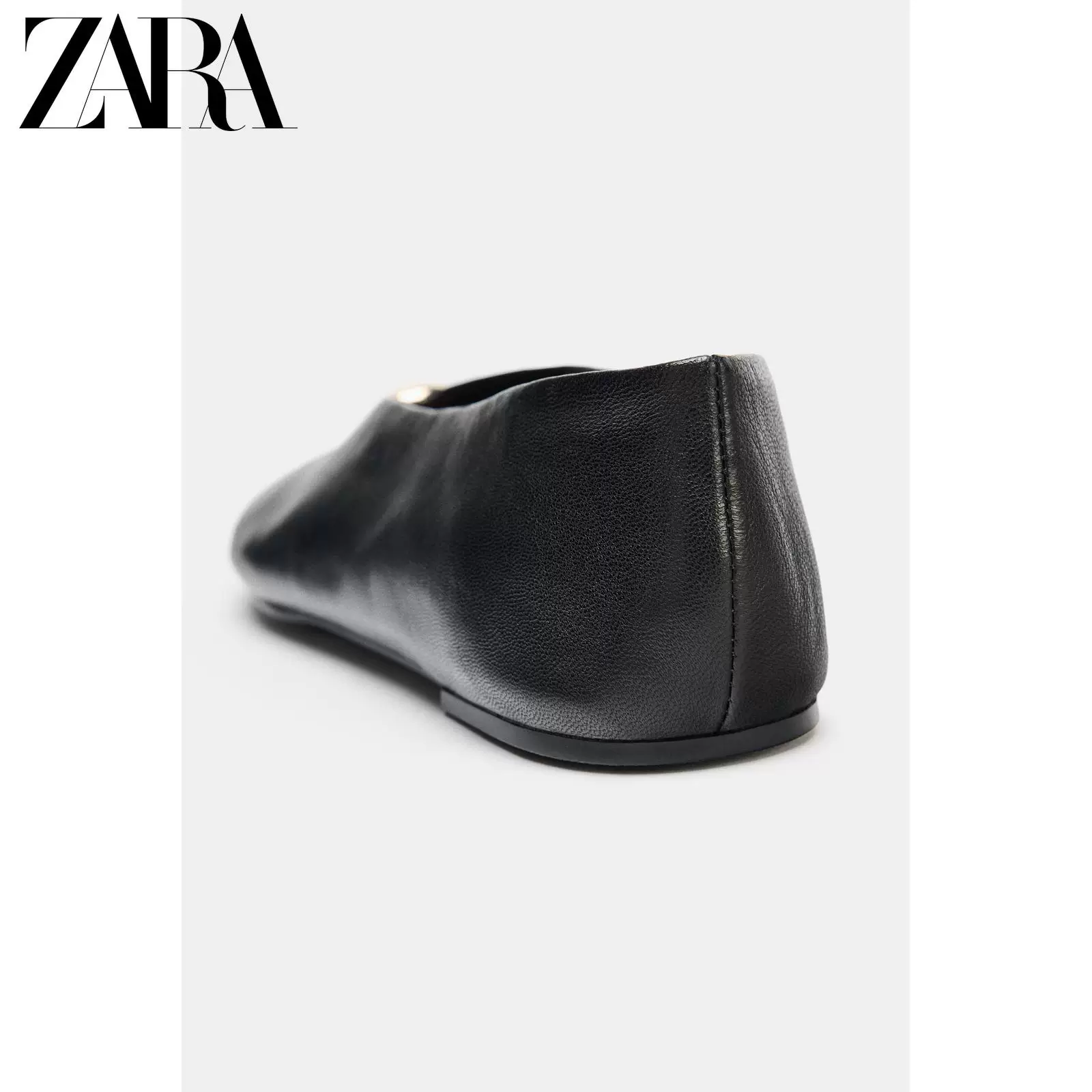 ЖЕНСКИЕ ТУФЛИ ZARA весна/лето 2026 мягкий эффект кожа отделка туфли-балетки плоские 2562610 800