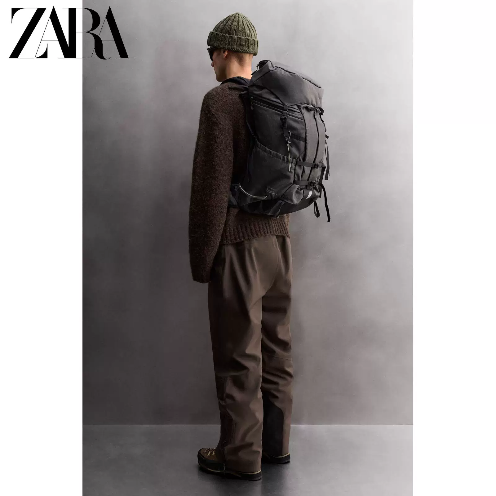 ZARA 2025 Зимние новые товары Мужская сумка лыжная серия спорт технология ткань рюкзак 3214720 802