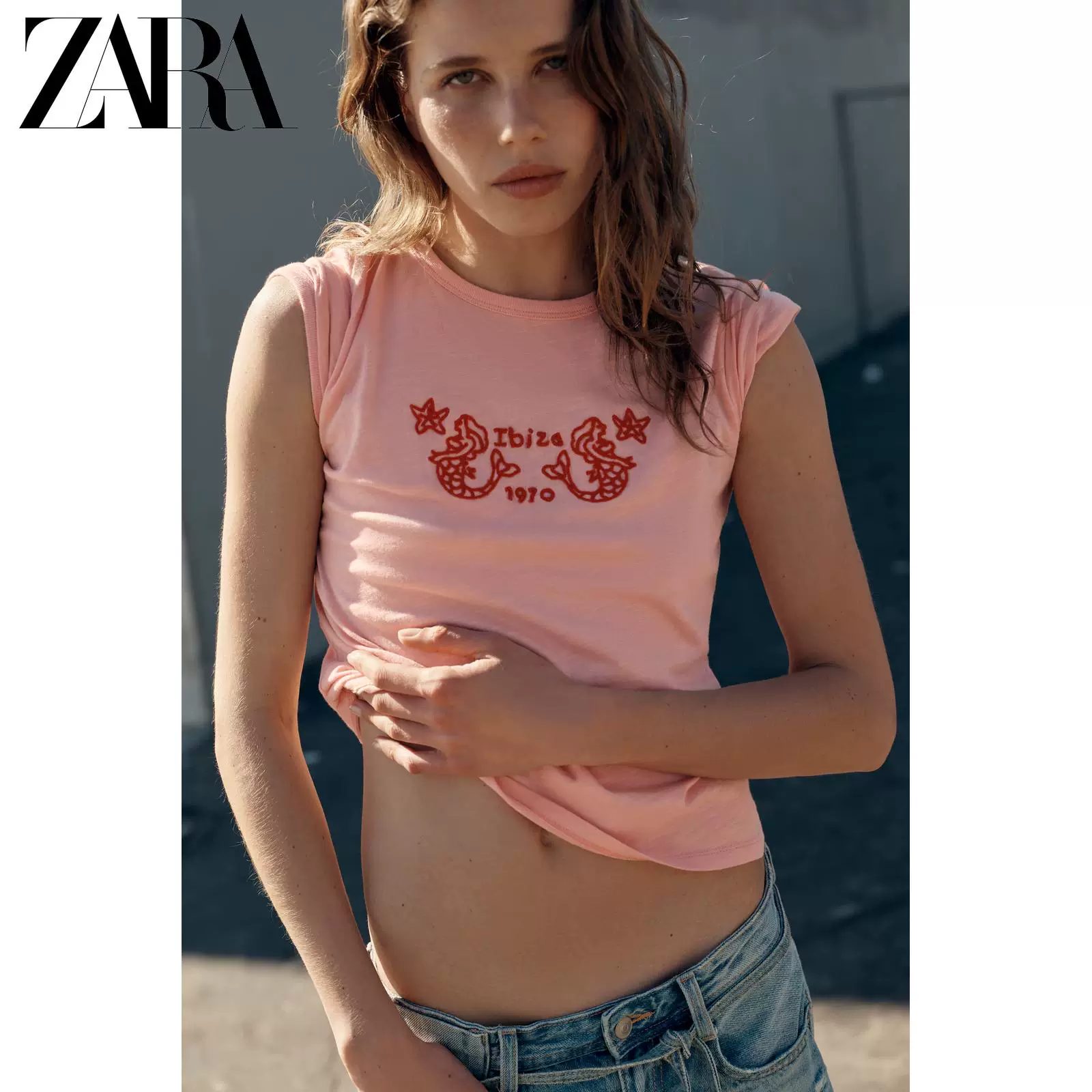 ZARA весна–лето 2026 новая коллекция женская футболка с круглым вырезом, slim, короткий рукав, вышивка 5643035
