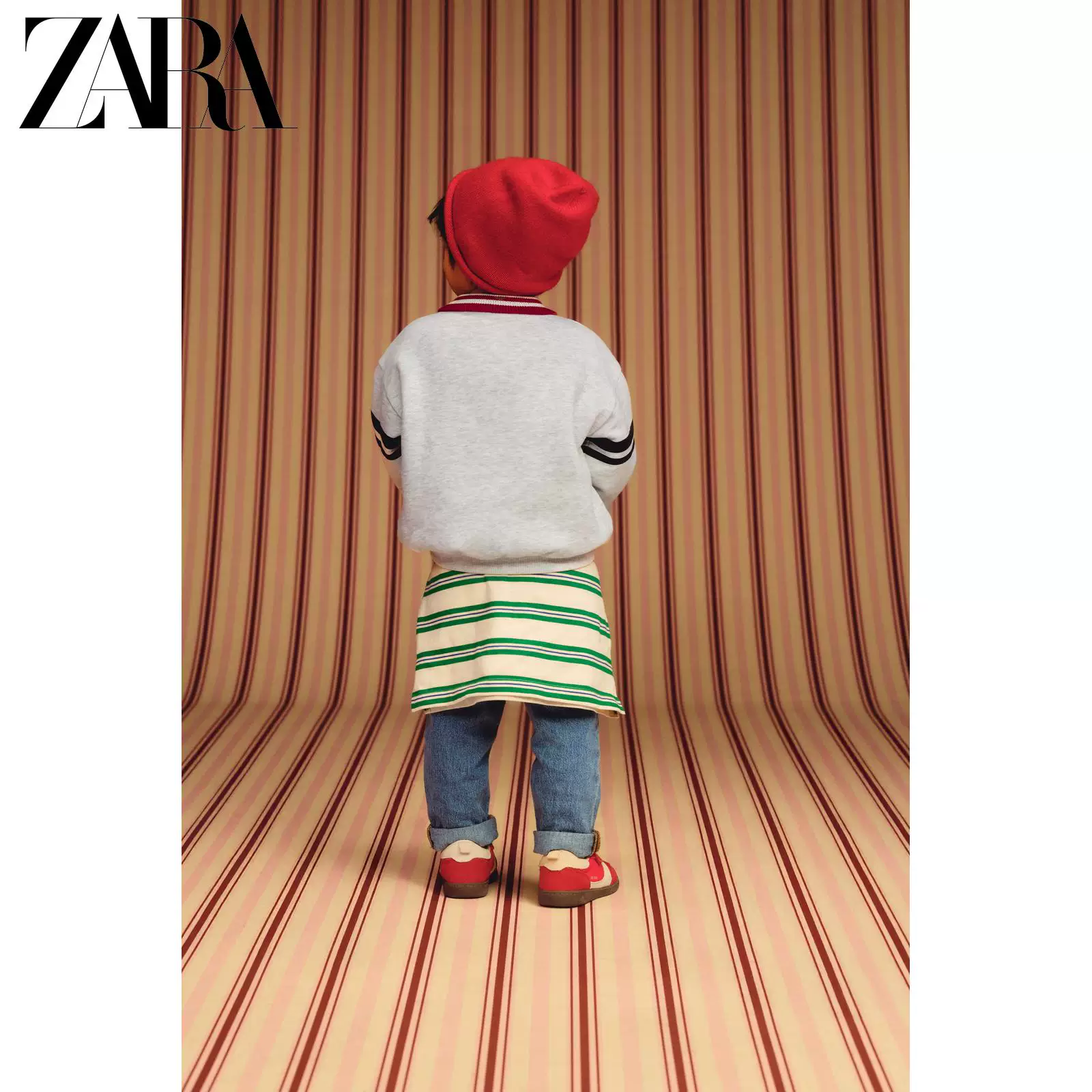 Специальное предложение ZARA. Свитшот для малышей и детей с длинным рукавом с нашивкой-печатным принтом 0377998 812
