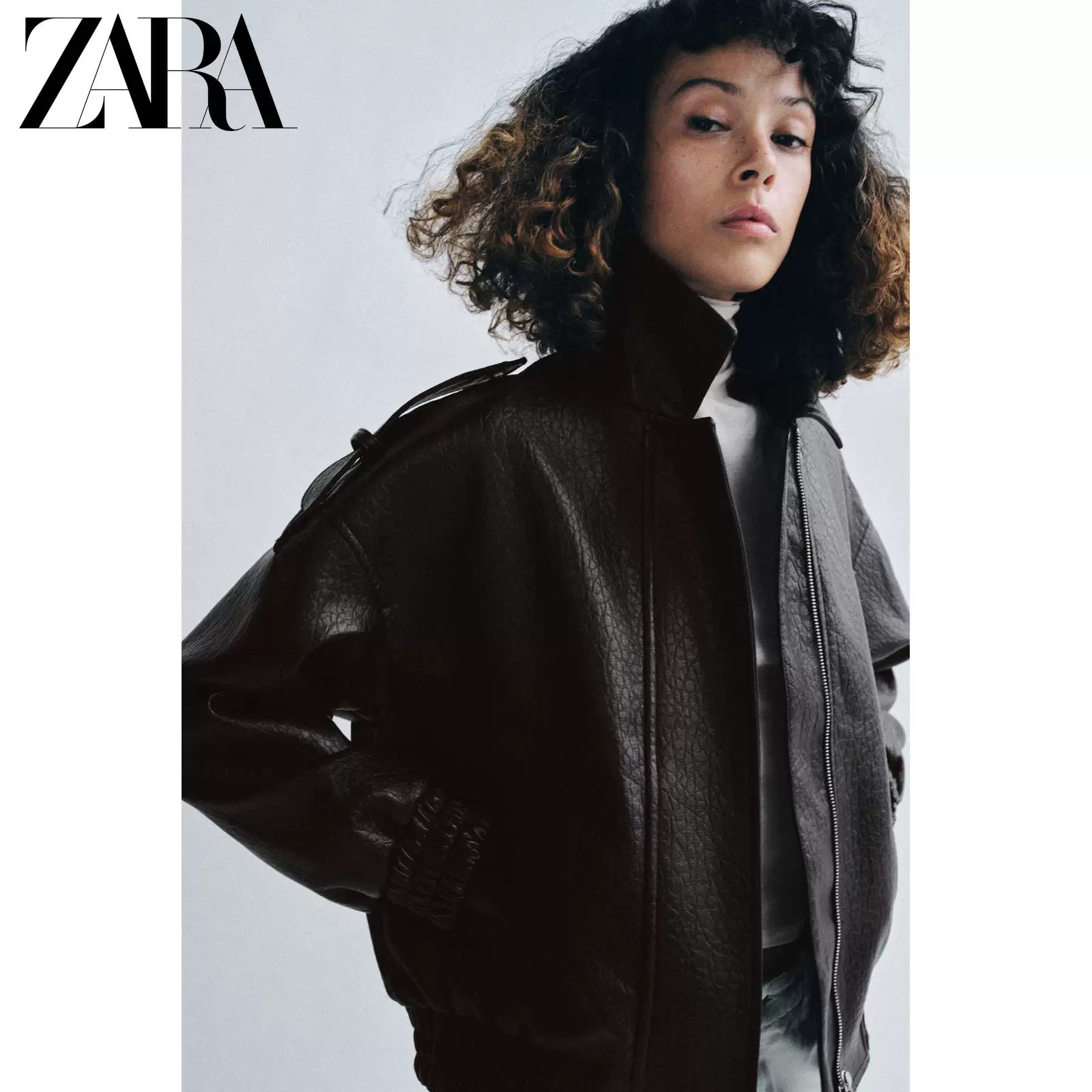 Бомбер (ZARA) серия ZW женский эффект кожи, покрытие PU, весна/лето