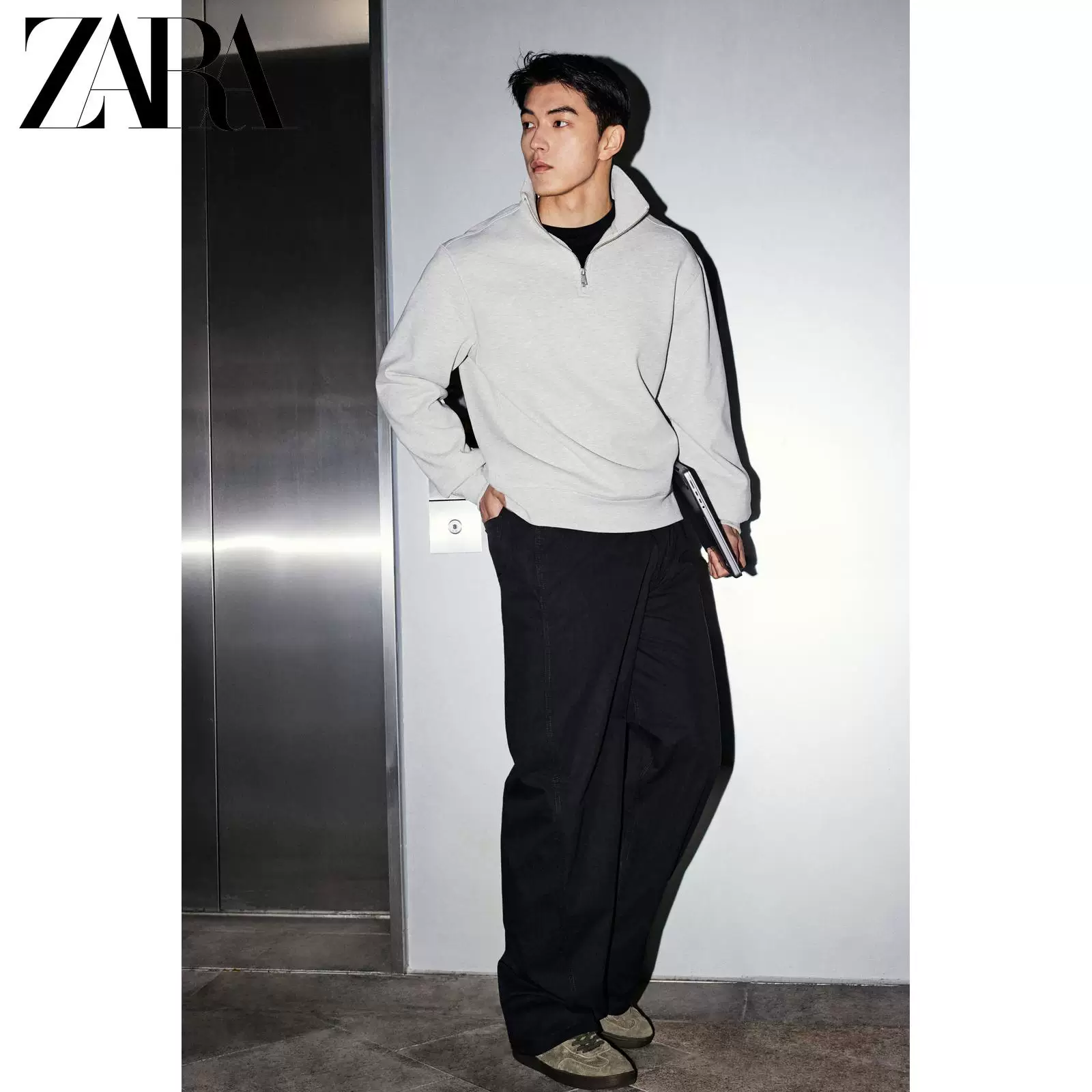 ZARA 2025 осень новые продукты Мужской базовый полузаметныйSlim прямые свитшоты 0761311 803