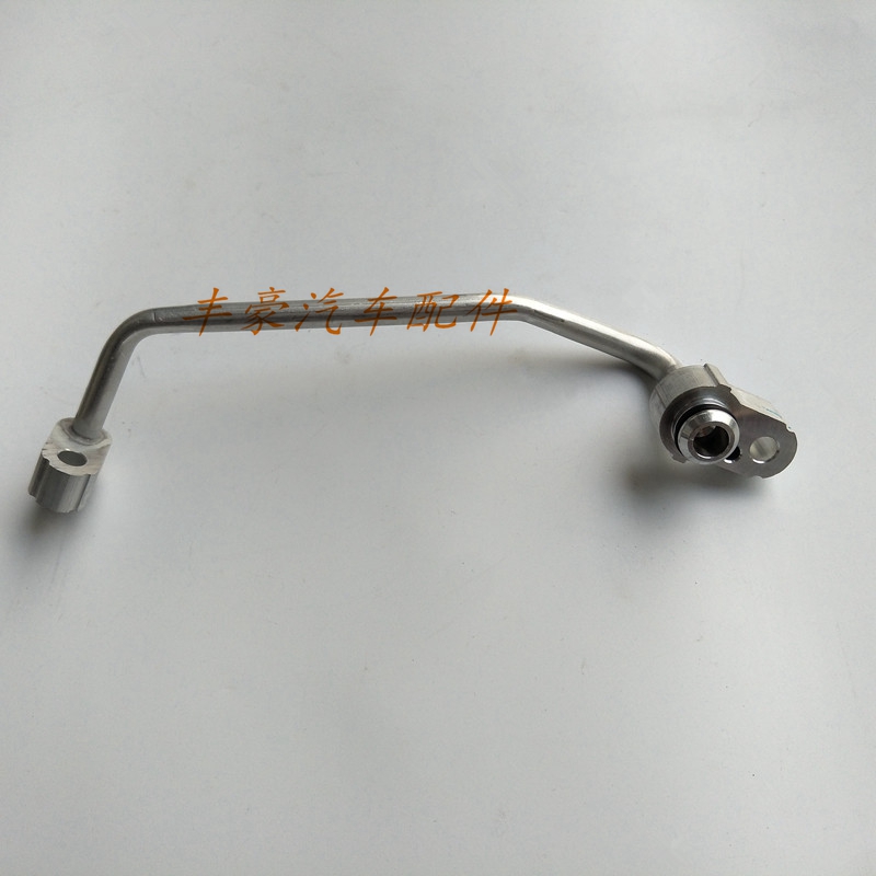 Land cruiser 4500LC80FZJ80 air conditioning tube cooling network to dry bottle segment