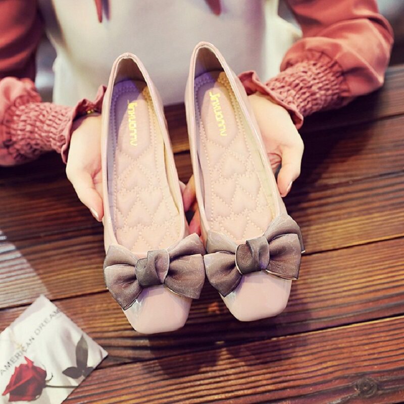 Tide tag square single shoe woman 2022 summer new network red hundred butterfly soft sole soft sole flat and ladyy