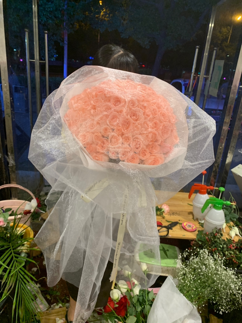 Rose Flowers Express Flowers Express Shenzhen Luohu Salt Tian Baoan Longgang Flower Shop Nanshan Orders Flower Futian Longhua to send flowers