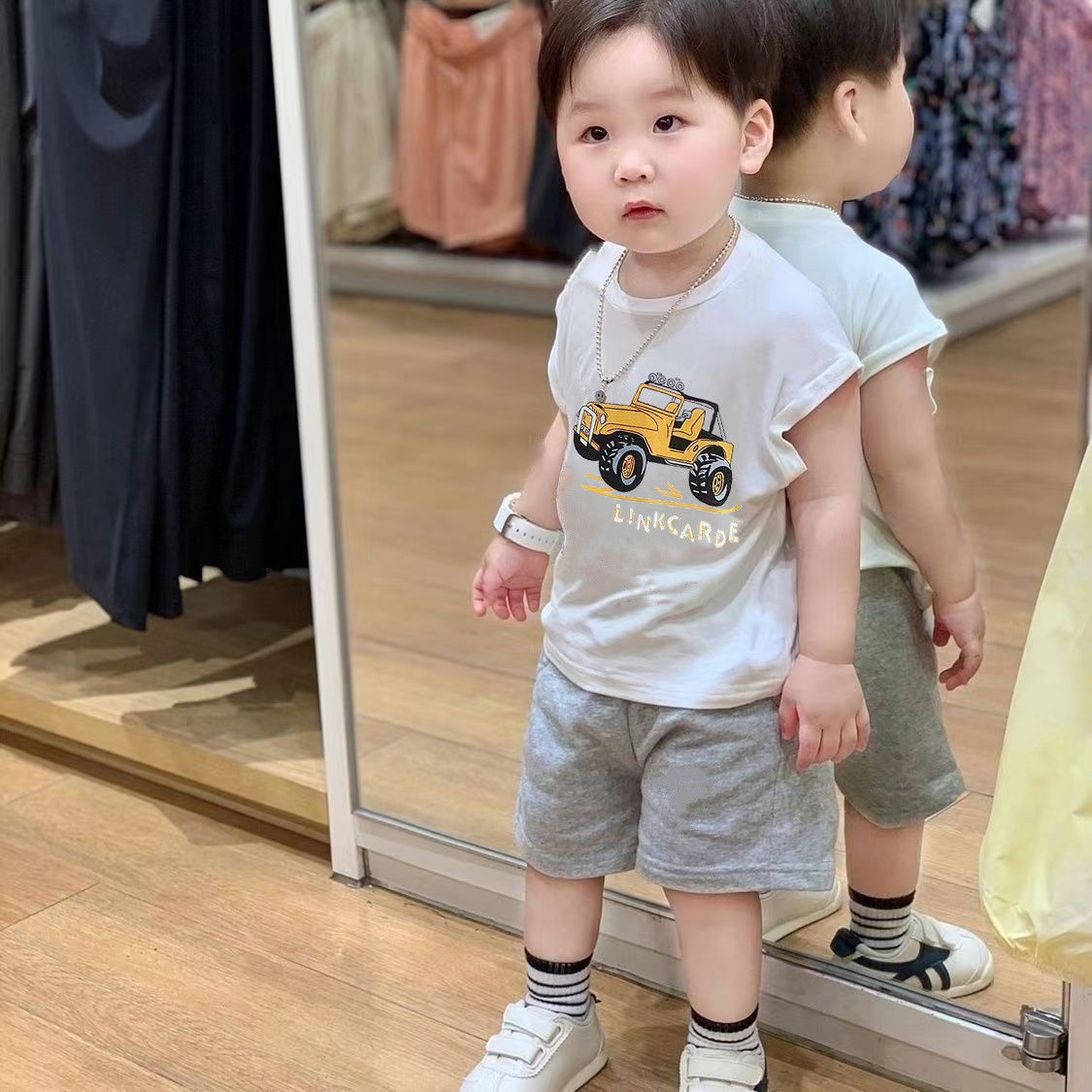 Kids Summer Pure Cotton Cartoon T-Shirt and Shorts Two-Piece Outfit Set O1CN01weKxHc1guZLFu3HOI !!2229374202