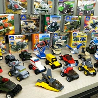 Зеленый конструктор, игрушка