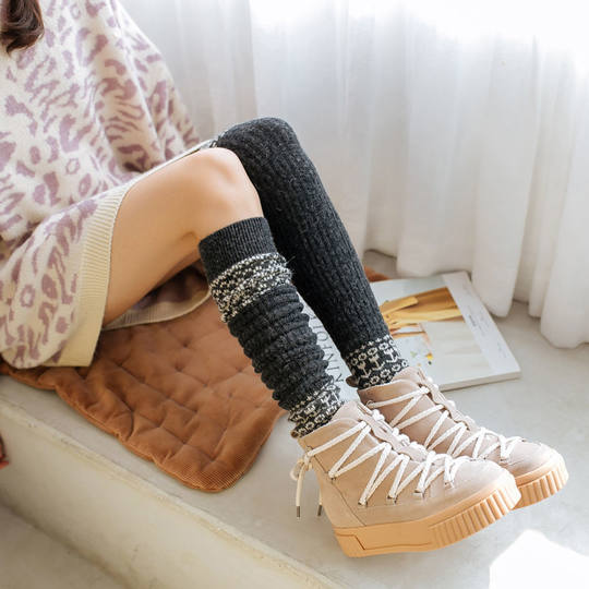 Japanese autumn and winter thickened rabbit wool stockings for women over the knee socks wool knee pads extended warm leggings socks for outer wear