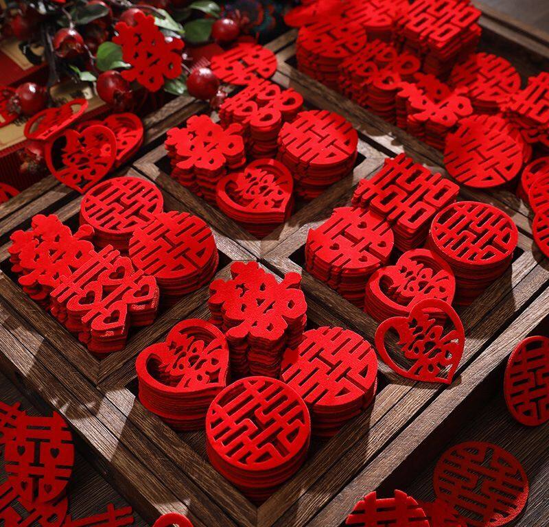 Wedding Supplies Wedding Banquet SUGAR BOX FRUIT PAN UNWOVEN CLOTH DELIGHT CHARACTER WEDDING BED HAND SPRINKLERS MINI-JOY CHARACTER 1 BAG OF ABOUT 30