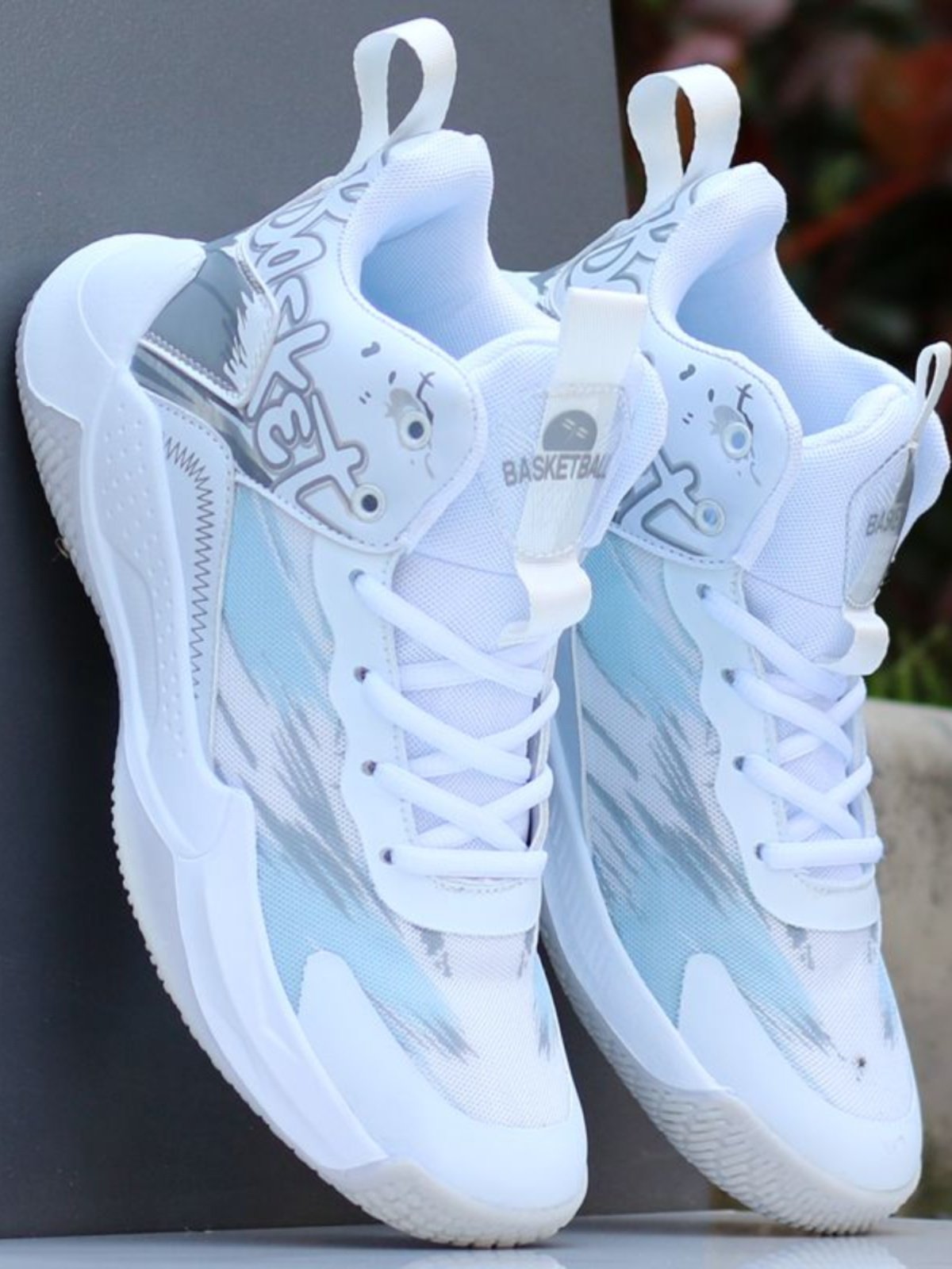 Men's Basketball Shoes, New Summer Model, Practical Sneakers for Boys, Non-Slip, Wear-Resistant, Sports Friction, Makes a Loud Squeaking Sound