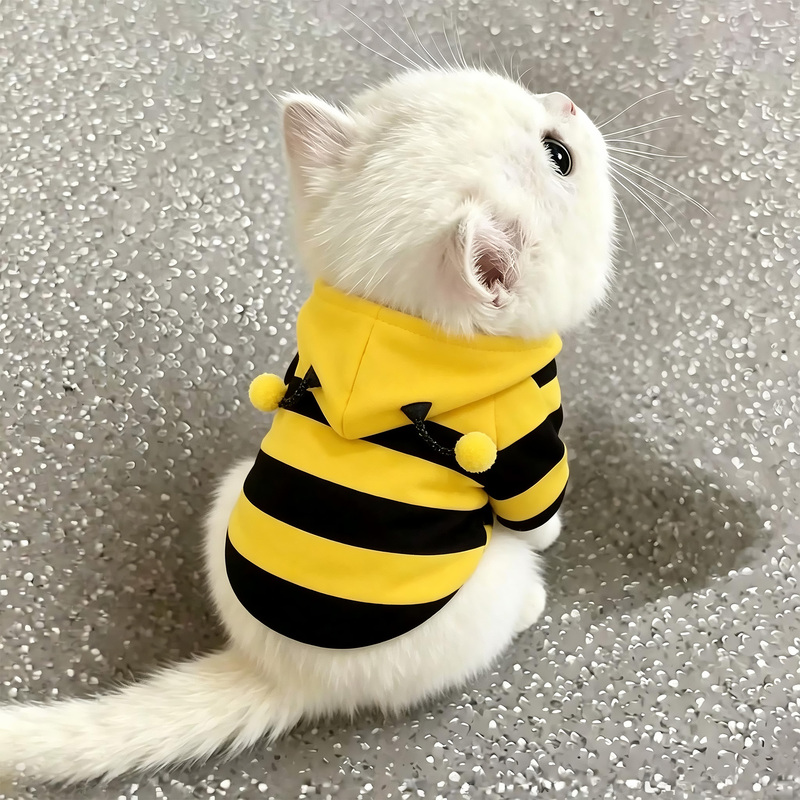 Cat Clothes for Spring and Autumn, Cute Bee Sweatshirt for Ragdoll, British Shorthair, and Blue Cats, Anti-Shedding Hooded Clothing for Kittens and Dogs