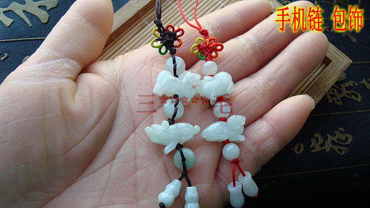 Ngọc bích tự nhiên mười hai cung hoàng đạo vòng tay vòng chân DIY chuột bò hổ rồng rồng rắn ngựa cừu chó mặt dây chuyền lợn - Vòng chân lắc chân nữ vàng đẹp