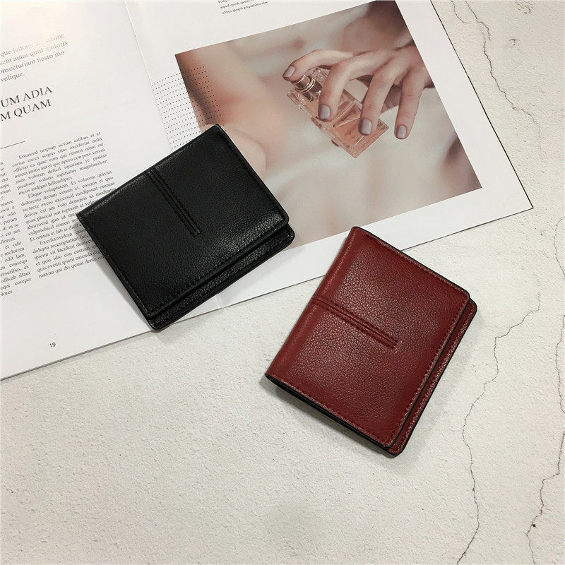 ins Wallet Female Short Fresh Folding Closed 2023 New Mini Student Fashion Multi - Function Change Chain