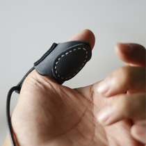 Traditional archery leather pull finger bow and arrow thickened cowhide thumb protector Cowhide handmade inheritance Mongolian shooting method finger sleeve