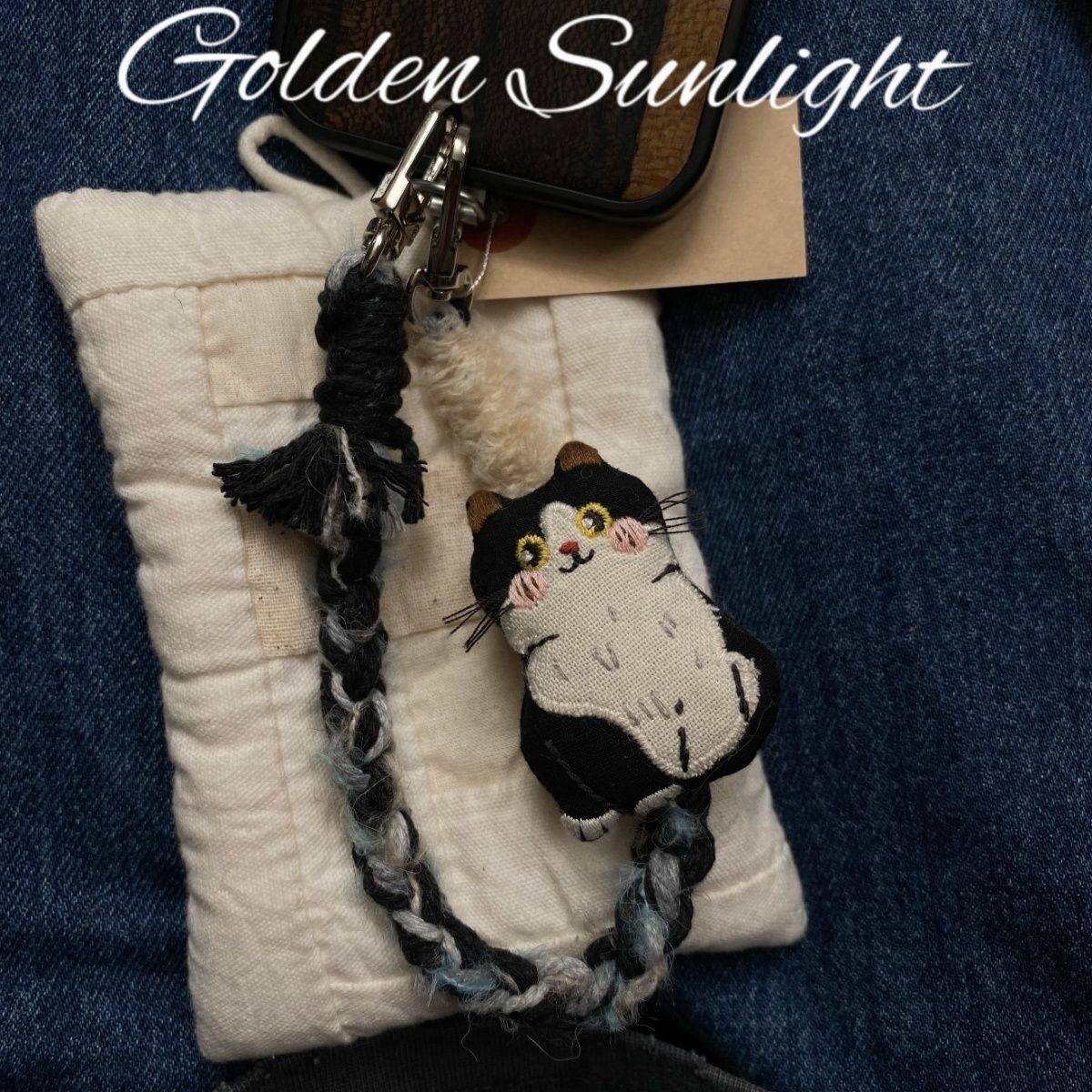 Instagram-worthy cat plush toy, DIY lanyard for keys, phones, backpacks, cameras, CCD wrist straps, and anti-loss straps.