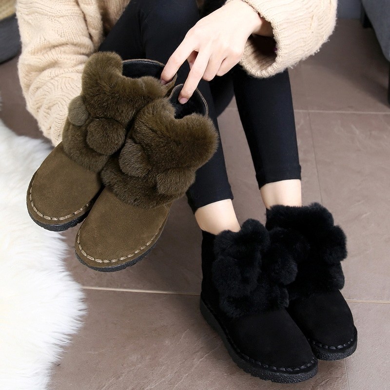 Leather snow boots women's 2022 new Western style winter large size plus velvet thickened flat fur short boots cotton boots