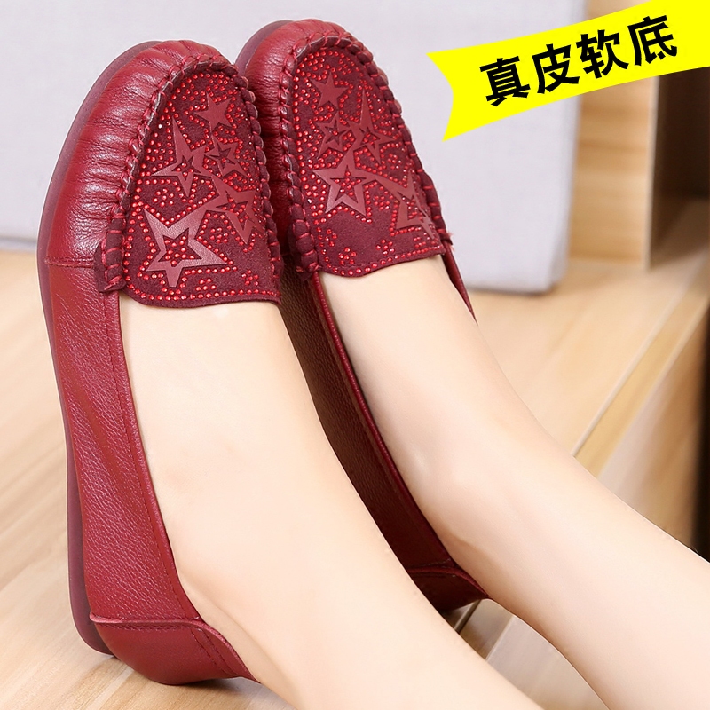 New spring and autumn large size mother shoes 41-43 single shoes leather soft bottom round toe women's flat slip-on comfortable women's shoes