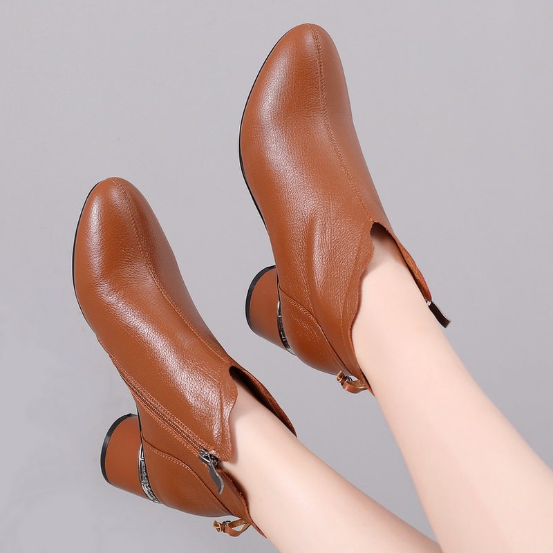 Autumn short boots women's 2022 new leather single boots fashion nude boots thick heel medium heel short tube women's boots large size 40-43