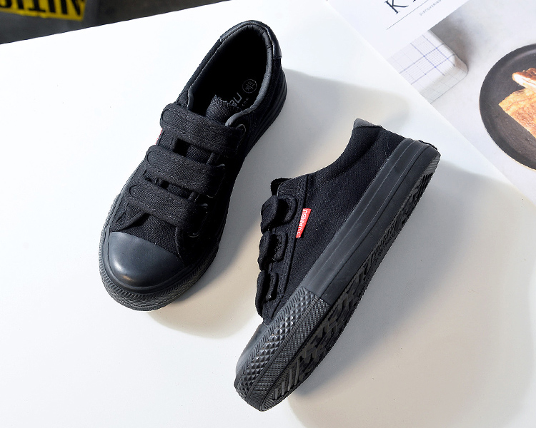 Giày vải nữ Velcro tất cả giày đen công sở xuân 2018 phiên bản mới của Hàn Quốc của giày đế bằng màu trắng hoang dã dành cho sinh viên giầy bốt nữ