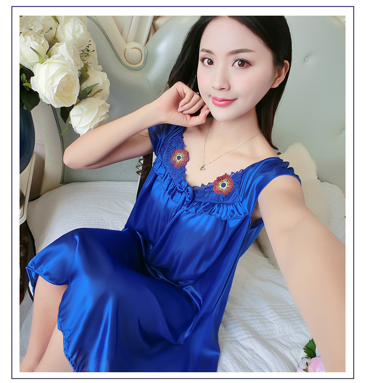 Đồ ngủ của phụ nữ ngắn tay kích thước lớn băng dài lụa mùa hè chất béo MM nightdress lỏng sexy mang thai phụ nữ mang thai nightdress sling