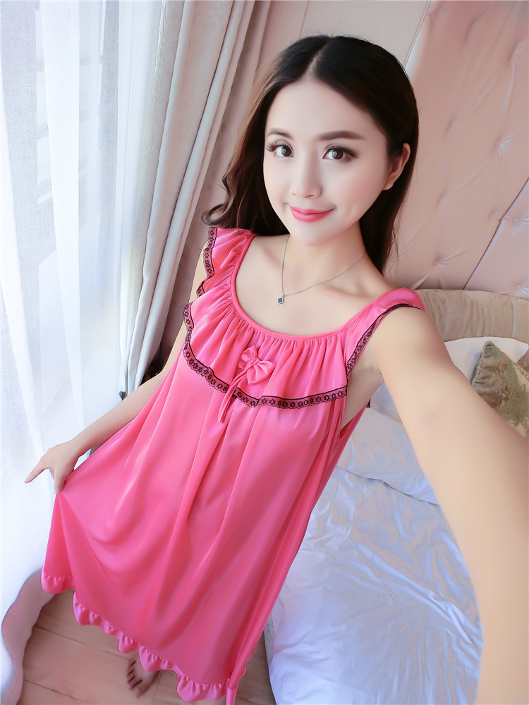 Đồ ngủ của phụ nữ ngắn tay kích thước lớn băng dài lụa mùa hè chất béo MM nightdress lỏng sexy mang thai phụ nữ mang thai nightdress sling