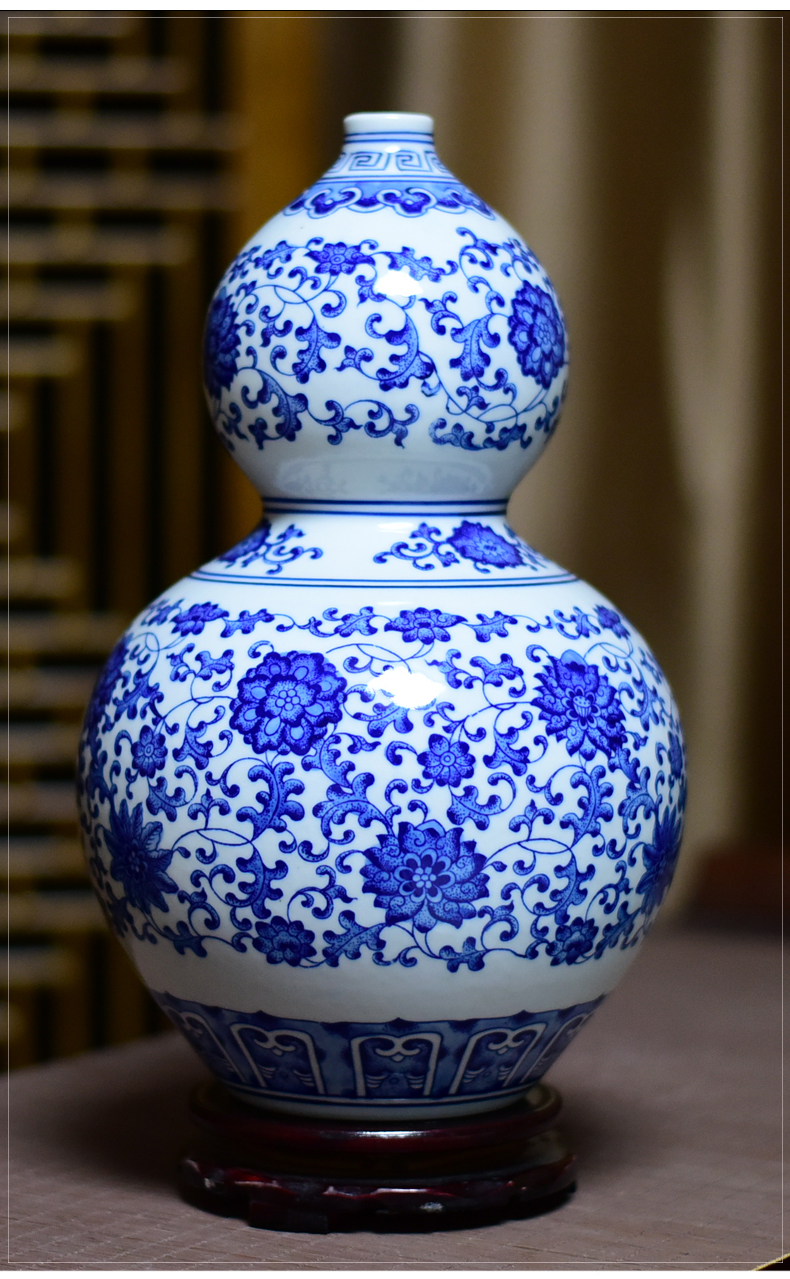 Jingdezhen ceramics, vases, flower arranging new Chinese style household furnishing articles hand - made of blue and white porcelain archaize sitting room adornment