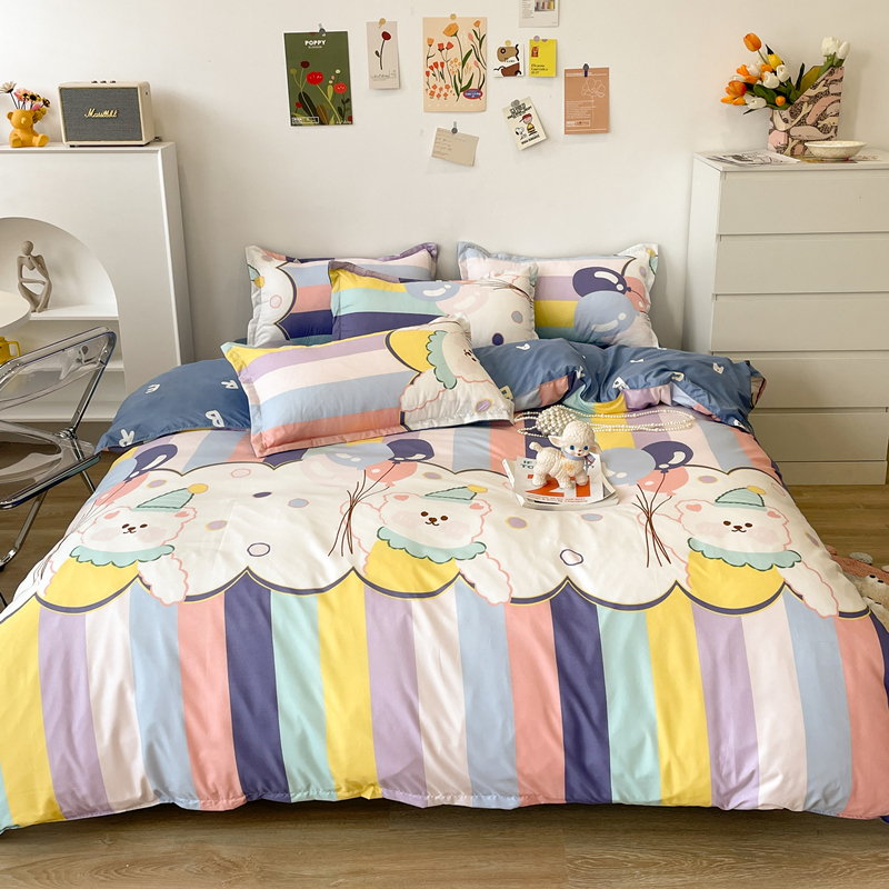 Cute cartoon four - piece children are set in a single - meter student dorm 4 3 set 1 2 boys and girls girls