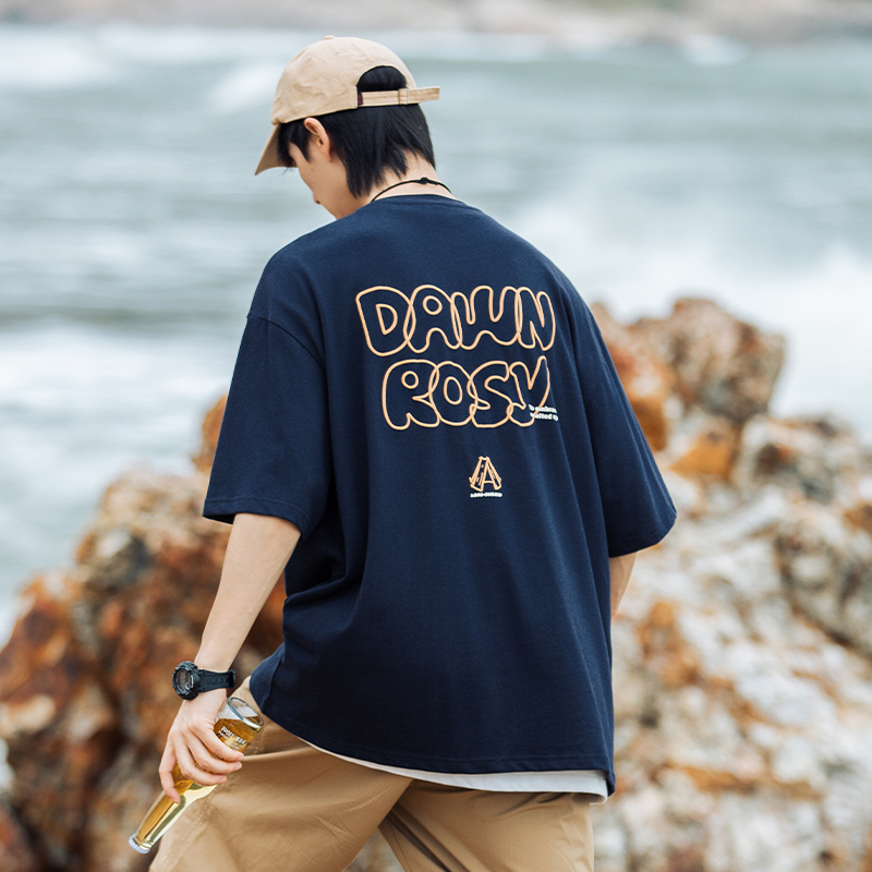 T-Shirt with the Word Jiugu Town on the Back, Men's Summer New Style, Creative and Interesting Design, Fashionable Print, Loose Fit, Pure Cotton Short Sleeves