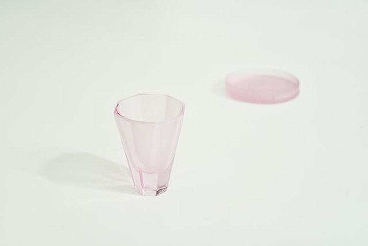 It is the gentle bow ) glass dewaxing tea cup wine powder ice jade octagon cup