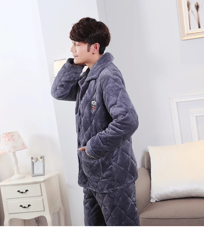 Bộ đồ ngủ chần bông nam mùa đông dày ba lớp lông cừu san hô mùa đông flannel dài tay áo khoác cotton đơn áo
