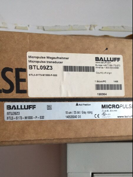 BALLUFF Baruf BTL5-E10-M0300-P-S32 *BKS - S32M-05 spot