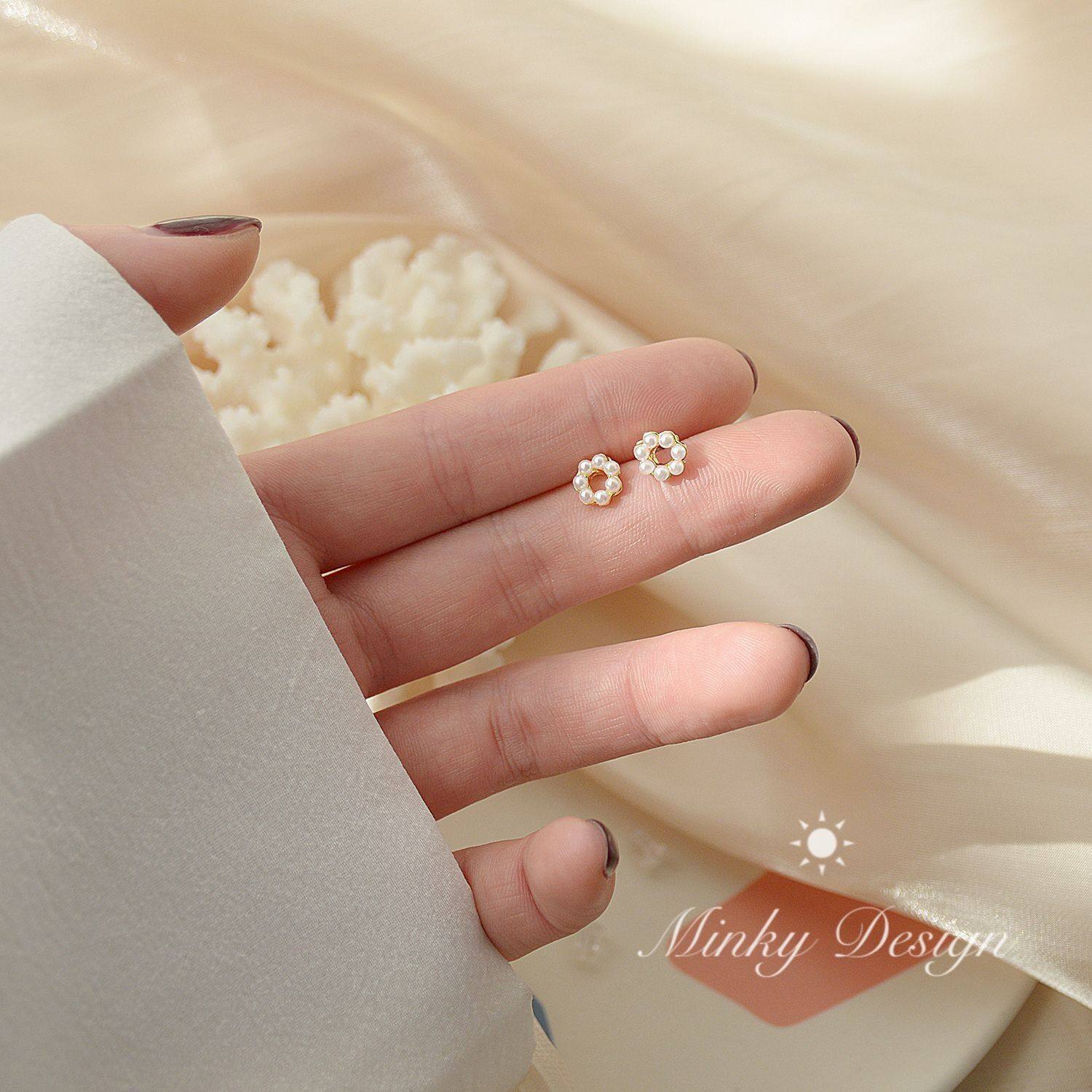 "Pull" fine pearl earrings to sleep without picking earrings 925 sterling silver short exquisite women autumn and winter