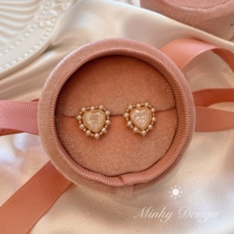 Micro sweet Baroque retro love earrings mosquito coil ear clip without ear hole female cute sweet earrings explosive style