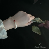 Lily of the Valley Pearl Love bracelet ins niche design Korean version of simple super fairy girlfriends Japanese light luxury hand accessories