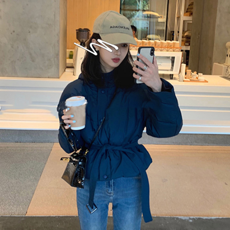 2020 new net red small man slim body slim female winter short fall bursting tide