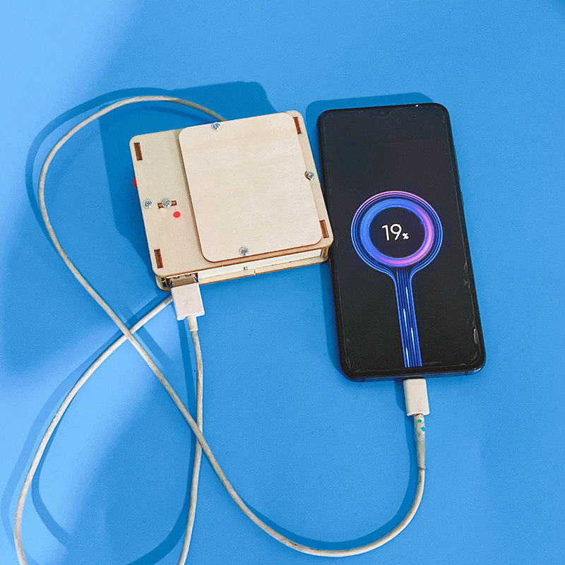 如何自制一个小型充电宝？