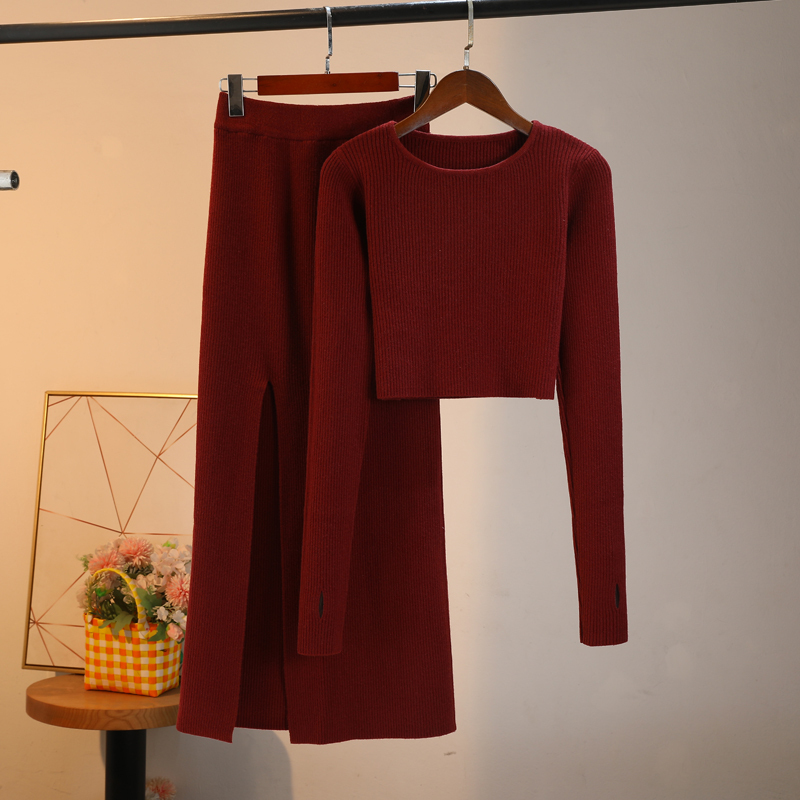High-Waisted Two-Piece Set with Slit Hem, Mid-Length Skirt, Autumn and Winter Fashion, Petite Knitted Pencil Skirt Sweater Set for Women