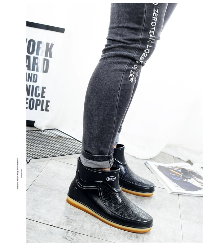 Kéo lại ủng đi mưa nam thấp giúp giày mưa ngắn mùa thu đông cộng với thời trang cashmere chống trượt giày cao su chống nước rửa xe