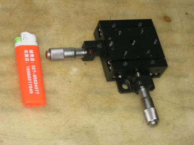 Metal structure precision displacement slide table Cross axis manual translation table Micrometer manual fine-tuning-<url>