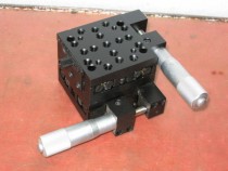 All-metal structure precision displacement slide table XY shaft manual translation table micrometer manual fine-tuning platform-