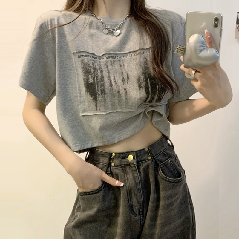 Korean Style Letter Print Versatile Round Neck T-Shirt for Women, Summer Shoulder Pad Design, Unique and Chic Loose Short-Sleeve Top